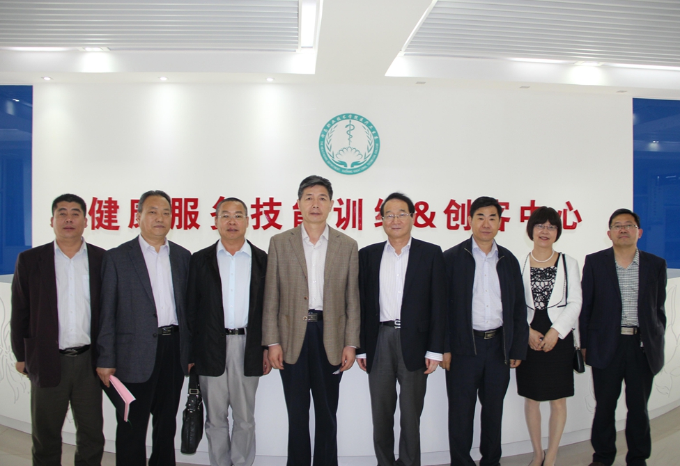 澳门正规的电子游戏网址与义乌工商职业技术学院共同申报国家级财务管理专业教学资源库签约仪式隆重举行